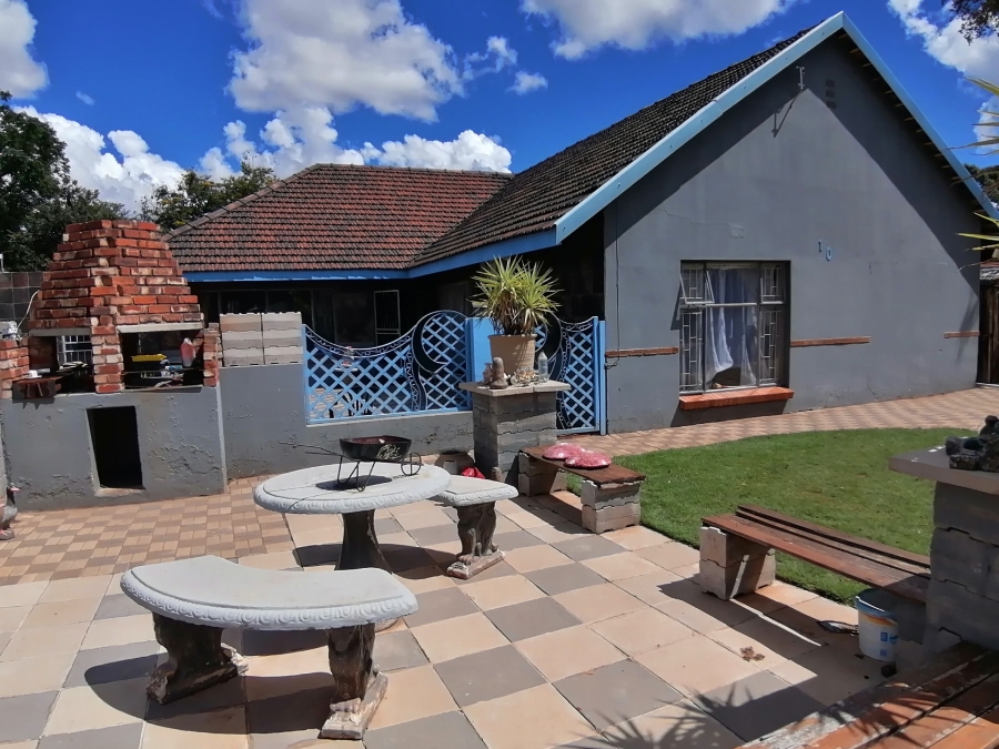 4 Bedroom Property for Sale in Stilfontein Ext 4 North West